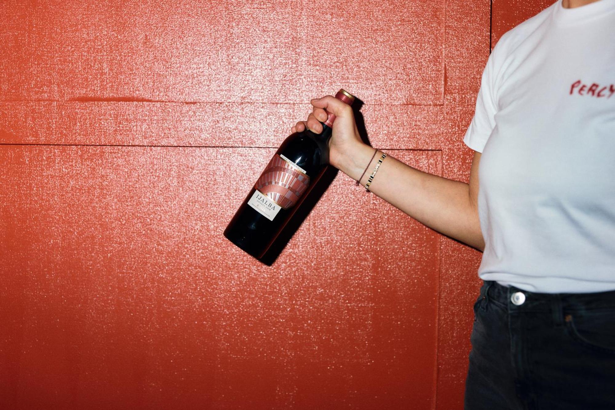 奥华吾斯多尔1888酒店 悉尼 外观 照片 A bottle of wine