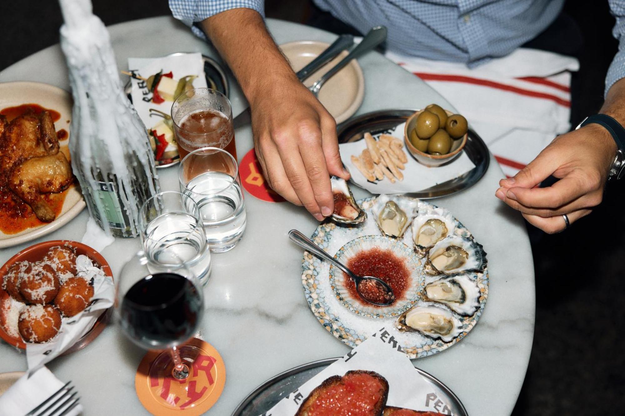 奥华吾斯多尔1888酒店 悉尼 外观 照片 Tapas
